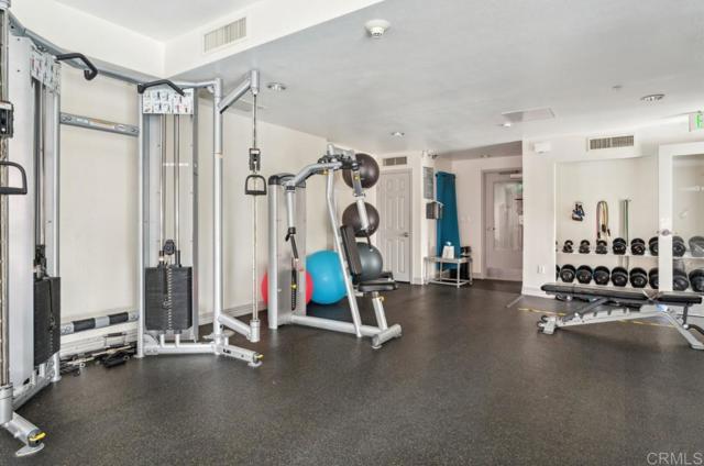Detail Gallery Image 39 of 43 For 1277 Kettner Bld #300,  San Diego,  CA 92101 - 2 Beds | 2/1 Baths