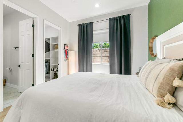 44830 Via Mirabel, La Quinta CA: https://media.crmls.org/mediaz/da11ac74-a668-48ec-865b-eb14b8159a04.jpg