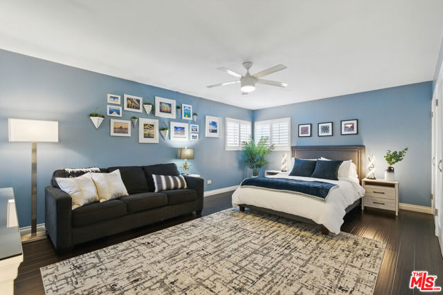 1209 Forest Street, Inglewood CA: https://media.crmls.org/mediaz/da12dea1-7934-4a83-ab26-bb71e08e4bd2.jpg