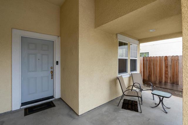 2357 N Rock Creek Drive, Los Banos CA: https://media.crmls.org/mediaz/da132835-2681-4eff-945a-ec07a17c00e0.jpg
