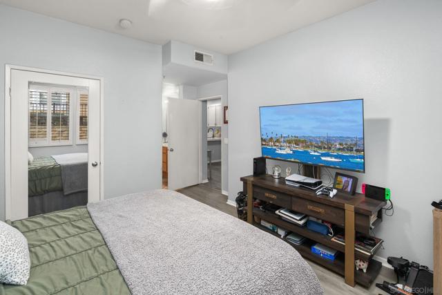 4475 Corona Borealis Dr., San Diego CA: https://media.crmls.org/mediaz/da133df1-6526-4e68-92a4-5b9a569dddd4.jpg