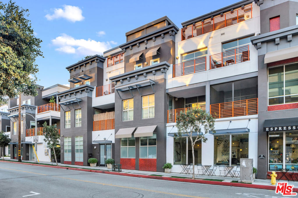 212 Marine Street #203