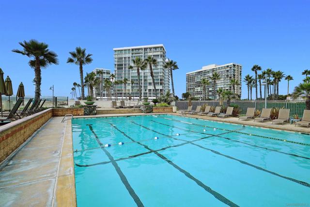 1820 Avenida del Mundo, Coronado CA: https://media.crmls.org/mediaz/da1472fe-3ed2-4598-9c4b-f351932ce927.jpg