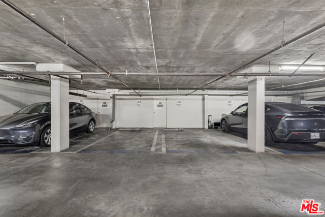 2 Side by side parking
