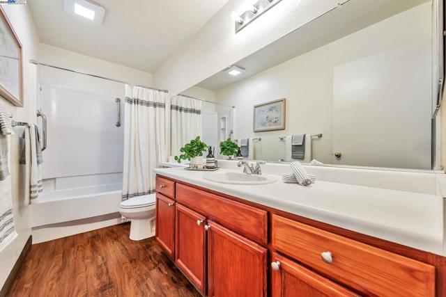 929 E El Camino Real, Sunnyvale CA: https://media.crmls.org/mediaz/da16abb7-3075-43b7-b298-cbda7cef4a51.jpg