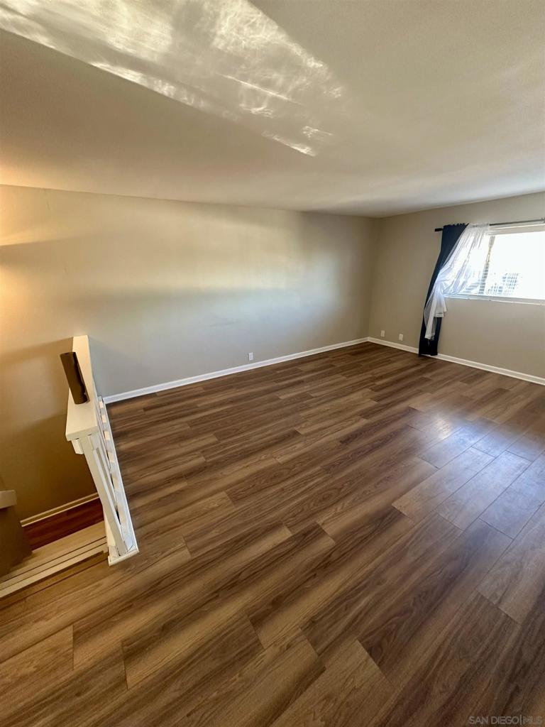 1261 34th St - photo 10