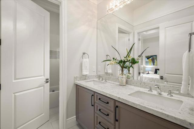 17435 Phillips Avenue, Los Gatos CA: https://media.crmls.org/mediaz/da181036-378e-4132-ba72-43f2c6814ddc.jpg