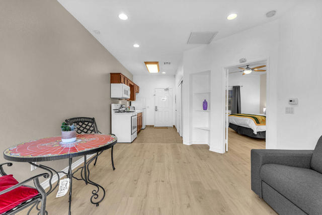 12622 Miracle Hill Road, Desert Hot Springs CA: https://media.crmls.org/mediaz/da1916e0-3ecf-4839-bcf4-5bff54cd7635.jpg