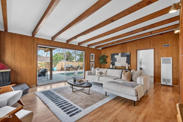 Detail Gallery Image 7 of 32 For 1220 Tropical Ave, Pasadena,  CA 91107 - 5 Beds | 3 Baths