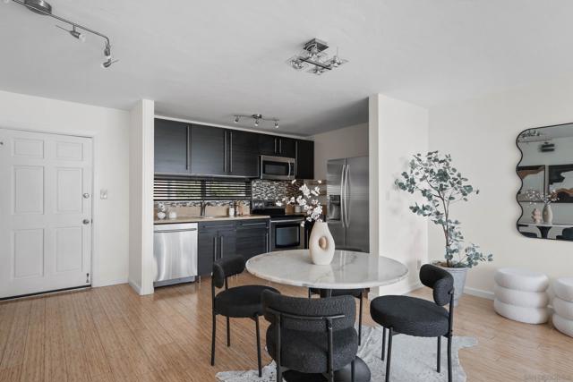 2266 Grand Ave, San Diego CA: https://media.crmls.org/mediaz/da1ba019-31c2-45b0-9b47-c92da9cc779c.jpg