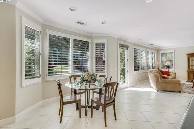 Image 20 of 58 For 2597 Ancona Cir