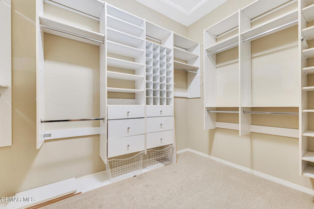 5199 Via Dolores, Newbury Park CA: https://media.crmls.org/mediaz/da1d179f-c8ce-41f9-83ce-50cb17f299e2.jpg