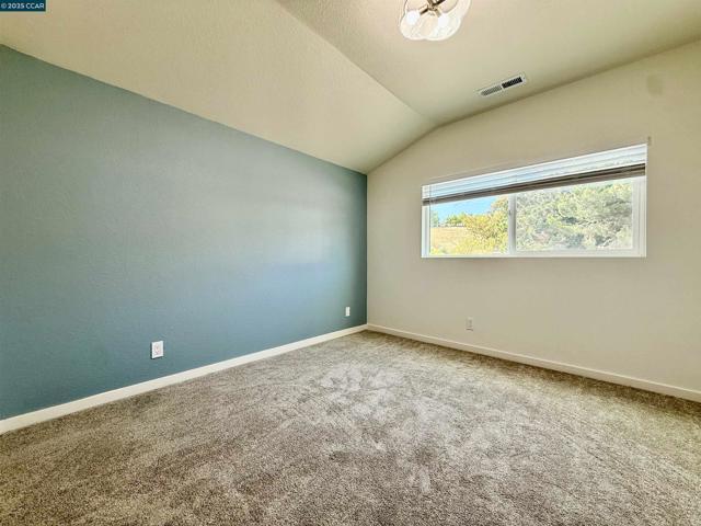 148 Lancaster Way, Vallejo CA: https://media.crmls.org/mediaz/da1dd5be-f1c3-425a-8269-b16b87c21543.jpg