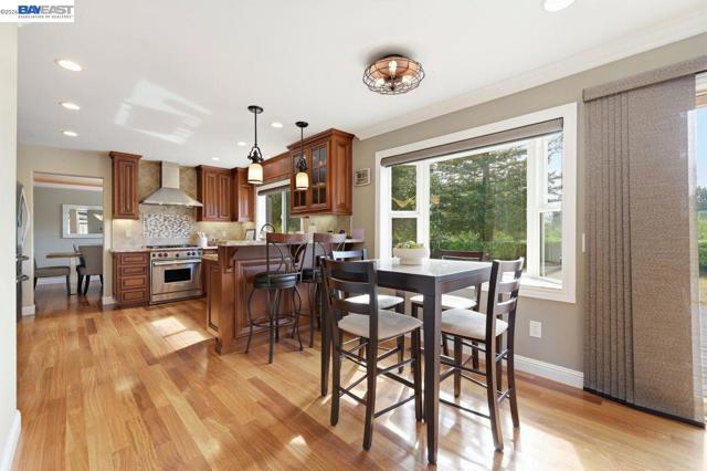 Image 12 of 40 For 2481 Palmira Pl