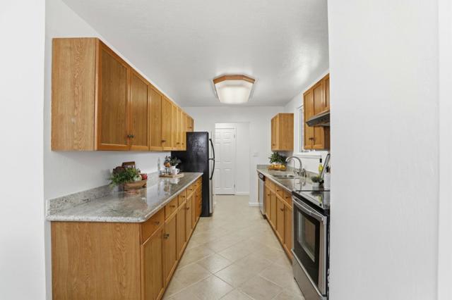 15581 Flintridge Drive, Los Gatos CA: https://media.crmls.org/mediaz/da1f51c7-b08e-4a9d-9c07-06db1c55be9c.jpg