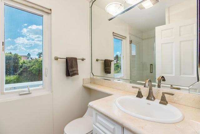 4400 Chaumont Road, Woodland Hills CA: https://media.crmls.org/mediaz/da200c0b-f50b-4728-91d9-2794389d2f78.jpg