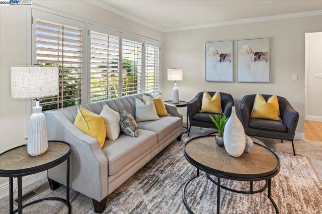 25631 Paul Ct, Hayward CA: https://media.crmls.org/mediaz/da203a69-bc43-41cf-85a6-7027aa8c67ca.jpg
