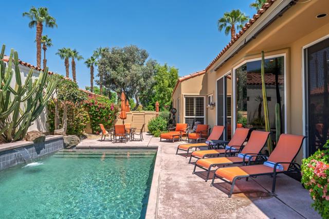 79885 Liga, La Quinta CA: https://media.crmls.org/mediaz/da20f8f2-69fb-4ab3-8b15-ada66ff18896.jpg