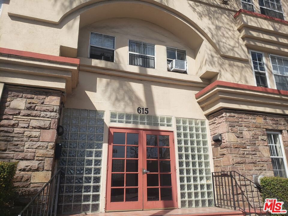 615 N ROSSMORE Avenue #103