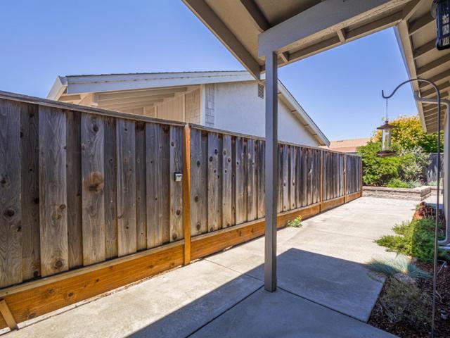 466 Cloudview Drive, Watsonville CA: https://media.crmls.org/mediaz/da2375db-0f99-4760-8439-06aaca0e3892.jpg