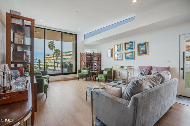 Detail Gallery Image 7 of 43 For 310 N Kalorama St, Ventura,  CA 93001 - 3 Beds | 3/1 Baths