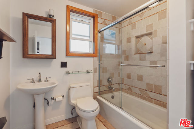 118 Fraser Avenue photo 10