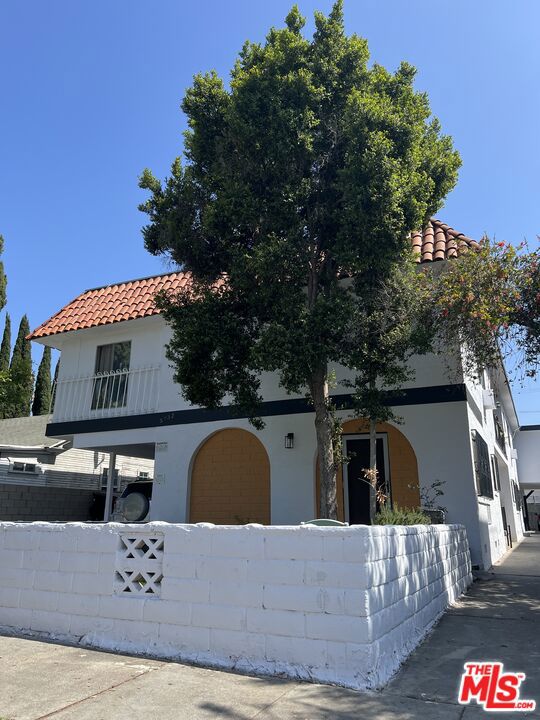 Multifamily at 5732 Lexington Avenue