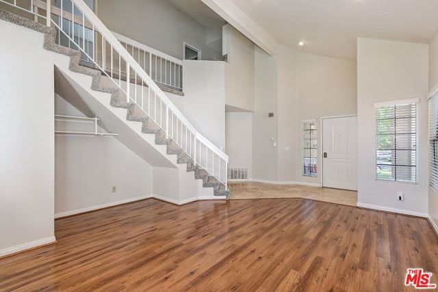 26816 Cactus Trail, Agoura Hills CA: https://media.crmls.org/mediaz/da244c05-4273-42c5-a135-41a106d0b928.jpg