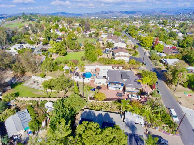 1971 Bernardo Avenue, Escondido CA: https://media.crmls.org/mediaz/da2494c2-42fb-4180-bccd-d07bed6df807.jpg