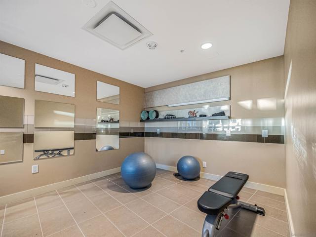 1325 Pacific Hwy, San Diego CA: https://media.crmls.org/mediaz/da25bf42-7e6b-404f-b0a8-79ba6490c5a0.jpg