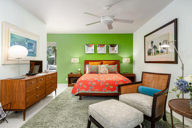 444 N Burton Way, Palm Springs CA: https://media.crmls.org/mediaz/da278e07-e122-4082-8893-4cc7a125a050.jpg