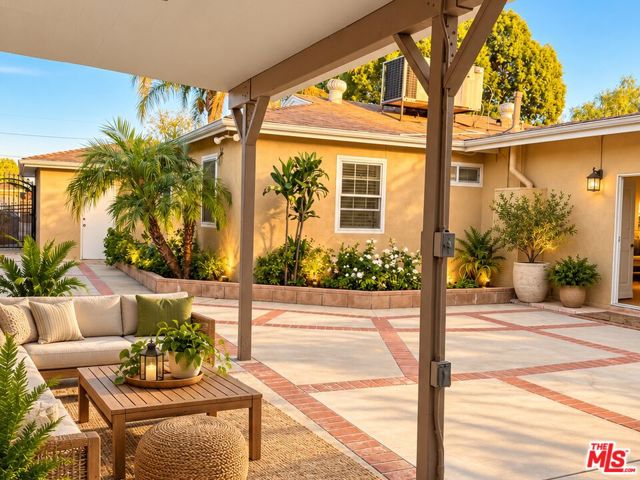 6313 Bluebell Avenue photo 36
