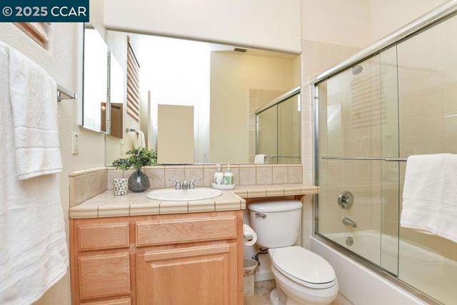 2460 Covelite Way, Antioch CA: https://media.crmls.org/mediaz/da28795c-b3f5-49df-9008-85f838c520ff.jpg