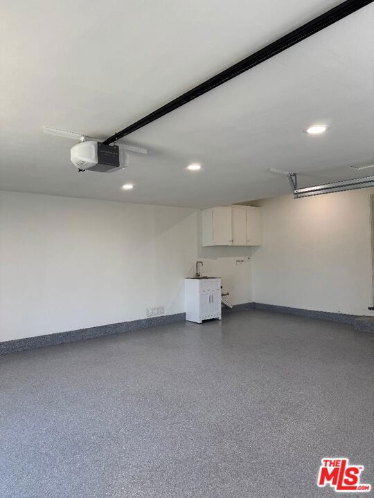 8408 Fable Avenue, West Hills CA: https://media.crmls.org/mediaz/da29c825-5c8e-4578-a84f-29d4d7e4aab4.jpg