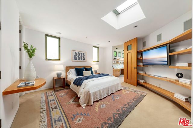 Drew Fenton | 1058 Vista Grande Drive Pacific Palisades CA | MLS: 7137758