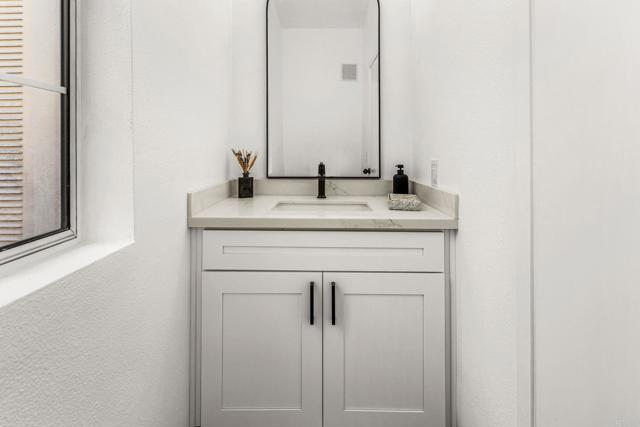 Detail Gallery Image 13 of 41 For 18660 Caminito Cantilena #259,  San Diego,  CA 92128 - 2 Beds | 2/1 Baths