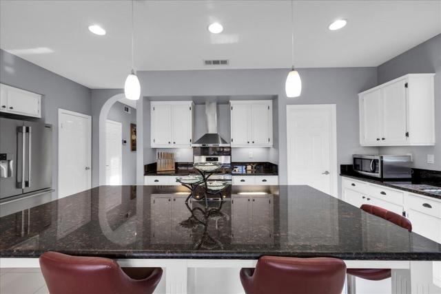 Image 12 of 48 For 84186 Canzone Drive