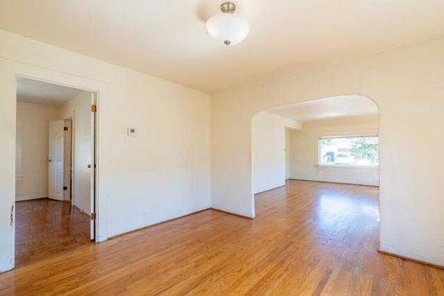 1261 Third Street, Monterey CA: https://media.crmls.org/mediaz/da2c0521-df70-42cc-8005-24a48512c21f.jpg