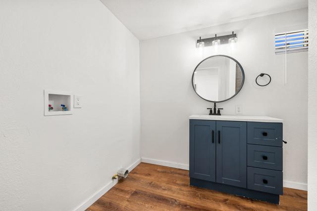 Image 33 of 76 For 51480 Avenida Obregon  B