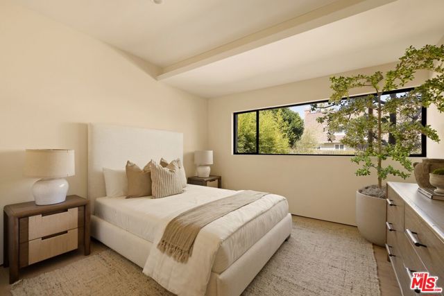 Image 11 of 21 For 3565 Crownridge Drive