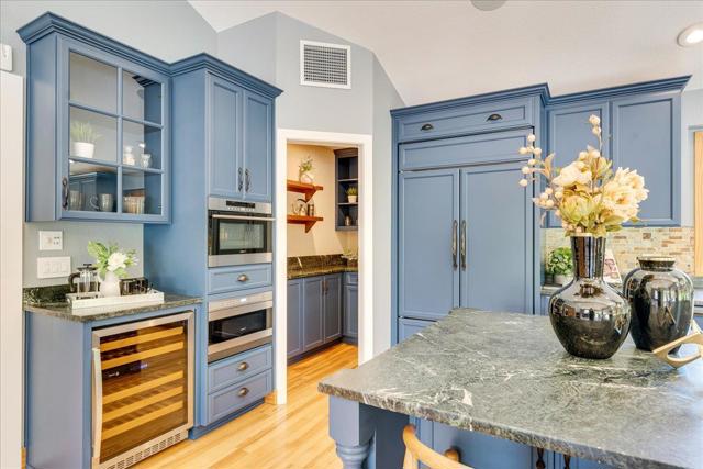 21400 Tierra Grande Court, San Jose CA: https://media.crmls.org/mediaz/da2f2ba4-12f2-41c9-973c-140ffdda72f4.jpg