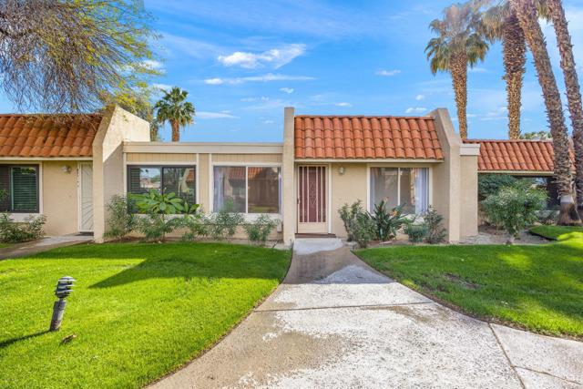 69738 Campana Court, Rancho Mirage CA: https://media.crmls.org/mediaz/da2f54b3-3140-4e4f-a5dd-833dfc2ecd94.jpg