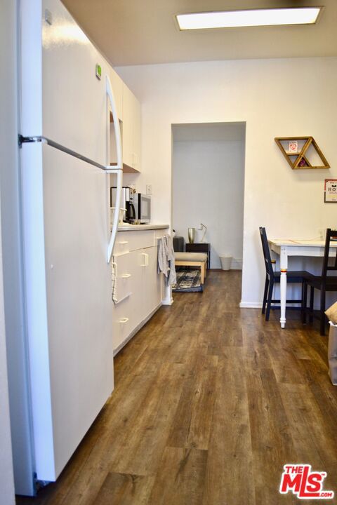 721 W 32nd Street, Los Angeles CA: https://media.crmls.org/mediaz/da30509e-f5ed-454d-998e-1f19e426e49f.jpg