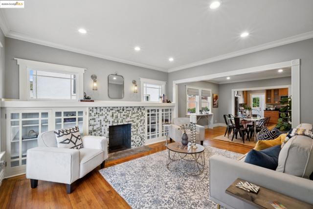1193 64Th St, Oakland CA: https://media.crmls.org/mediaz/da3136a1-bfd4-406e-a734-911227683265.jpg