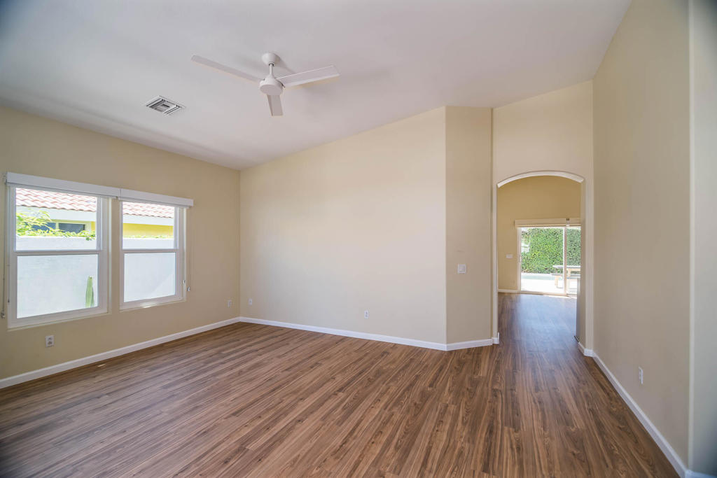 MLS #219138201DA image #16