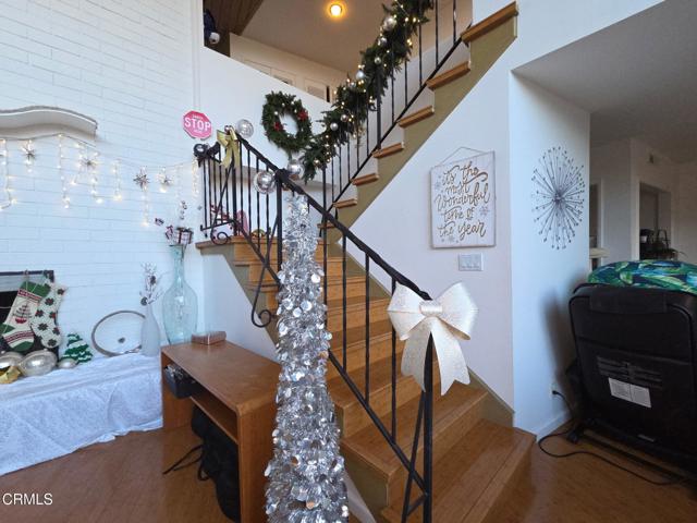 Detail Gallery Image 8 of 46 For 448 Court Ave, Ventura,  CA 93003 - 3 Beds | 2/1 Baths