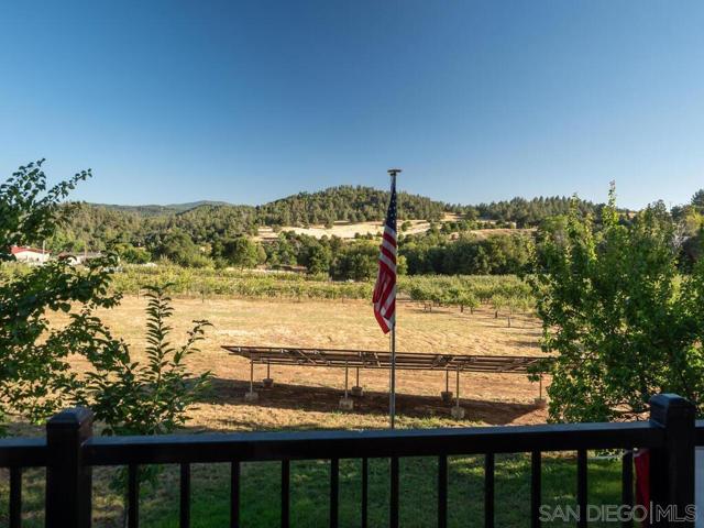 1209 Farmer Road, Julian CA: https://media.crmls.org/mediaz/da338949-2414-4a2a-adaa-890c915065d4.jpg