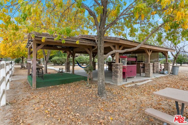 805 N Sanderson Avenue, San Jacinto CA: https://media.crmls.org/mediaz/da33a98c-48ef-44fd-b397-c600db30d8f9.jpg