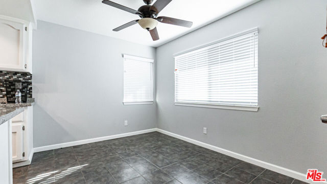 26665 Lakeview Drive, Helendale CA: https://media.crmls.org/mediaz/da344906-9eba-4a3a-95a8-83008f7a18e2.jpg