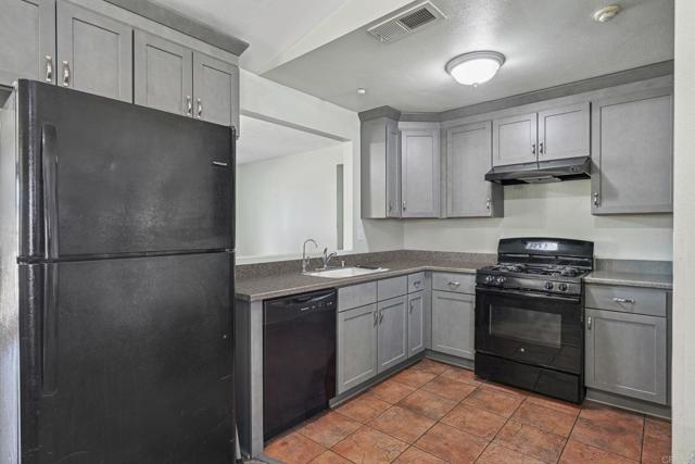 Detail Gallery Image 2 of 74 For 5979 Harps Ct, San Diego,  CA 92114 - – Beds | – Baths